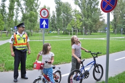 Fel kell kszteni a gyerekeket a biztonsgos kzlekedsre