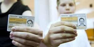 rdemes odafigyelni: oktber 31-ig rvnyes az elz tanvi dikigazolvny-matrica