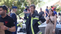 A toronyfutk ismt szembenztek haznk legmagasabb pletvel - vide s galria