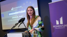 Donth Anna lemondott a Momentum lrl