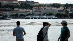 Zajlik az apads, a Duna rhullma mindenhol tetztt az orszgban