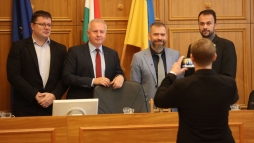 Az alpolgrmesterek miatt is fjhat Pterffy feje