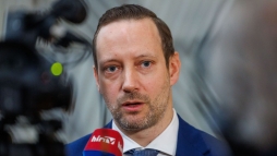 Azbej Tristan: trtnelmi adssgt trlesztette a magyar llam az olasz bencs kzssg tmogatsval