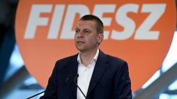 Menczer Tam�s: az eur�pai emberek v�ltoz�st akarnak (vide�)