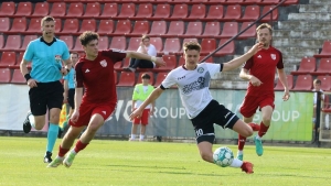 Egy piszokhossz sznetet is beiktattak a PEAC programjba
