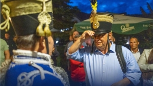 Orbn Viktor: huszros fogadtats Tusndfrdn (vide)