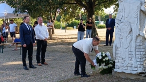 A roma holokauszt ldozataira emlkeztek