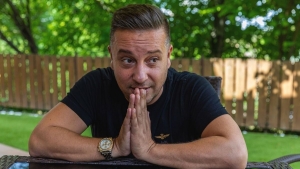 Gyans: tnyleg interneten keres bartnt L.L. Junior?