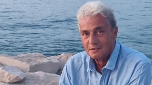 Moravetz Levente: Tncolni kell, a zene majd megjn valahonnan