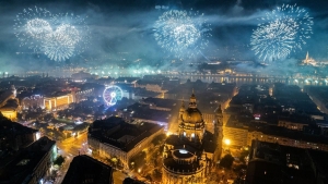 Minden eddiginl ltvnyosabb tzijtkot lthattak idn a Budapestre ltogatk (galria)
