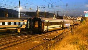Kosz a Keleti plyaudvaron: kisiklott egy Intercity