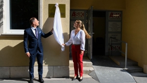A kormny clja, hogy minden vrmegyeszkhelyen legyen ldozatsegt kzpont