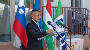 Potpi: tbb mint 227 ezer klhoni gyerek s fiatal kap idn tmogatst a Szlfldn magyarul programban