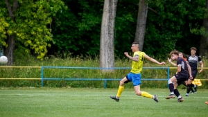 Egy ngl dnttt Siklson, kt piros villant Pcsen, mg a Koml glzott idei els bajnokijn