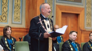 Sokan rszesltek kitntetsben az idei tanvnyit nnepi szentusi lsn (kpek)