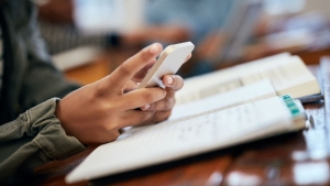 Telefon nincs, jhet a jtk - vli olvasnk