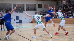 Bravr a javbl! Hromves szrit trt meg a Koml