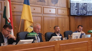 Emberkeds miatt bukhatja trsait Pcs els embere