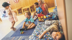 Gyermekes csaldoknak nyjtanak segtsget