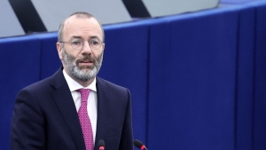 Manfred Webernek knos Magyar Pter mentelmi gyrl beszlni