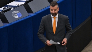 Lszl Andrs: az EP-nek a gazdasgi versenykpessggel, a migrcival s a bkvel kellene foglalkoznia