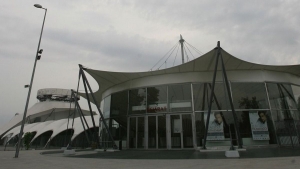 Expo Center: a hang terjedse a gond