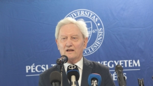Bdis Jzsef tadja a helyt a PTE kuratriumnak ln