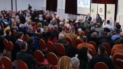 Eur�p�ban egyed�l�ll� demokratikus p�rbesz�det vezetett be a korm�ny 2010 �ta