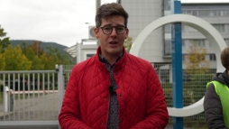 Kider�lt, a k�zm�di�t�l is zsebelt be p�nzt Magyar P�ter �ccse