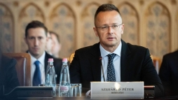 Szijj�rt�: a magyar k�lpolitika c�lja a b�ke, a nemzeti szuverenit�s �s a gazdas�gi semlegess�g (vide�)