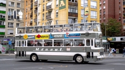 �jra fel�lhet�nk P�csett a legend�s emeletes buszra