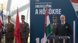 Szalay-Bobrovniczky Kristf: a magyarok 1956 ta a szabadsg npe