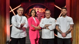 Krausz G�bor nem b�nt keszty�s k�zzel a versenyz�kkel